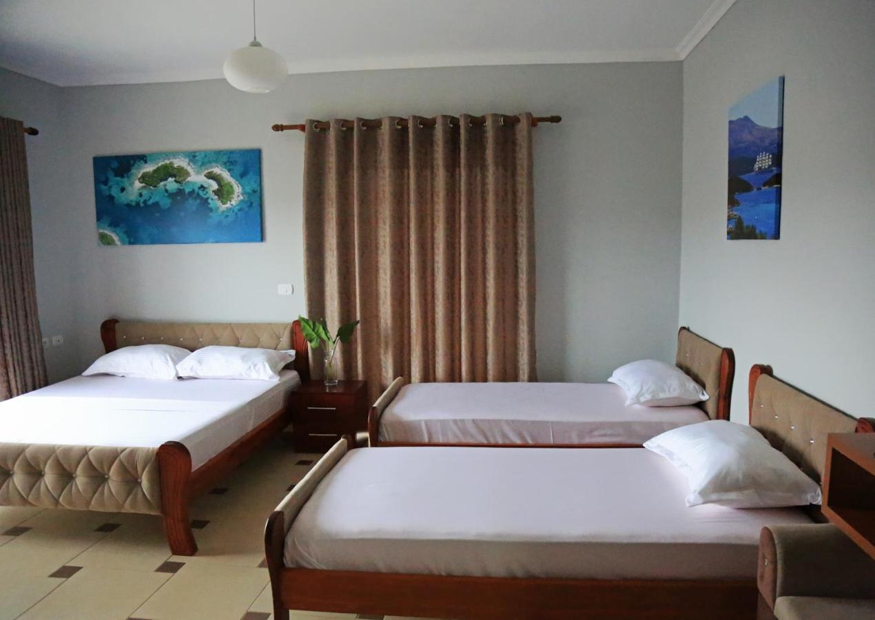 Relax Hotel Ksamil Buitenkant foto