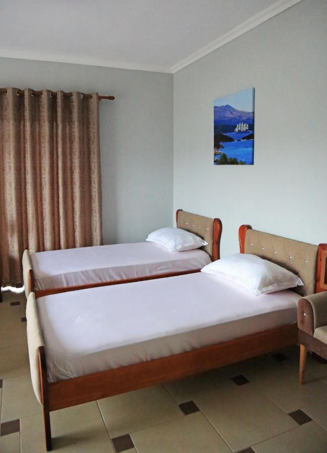 Relax Hotel Ksamil Buitenkant foto